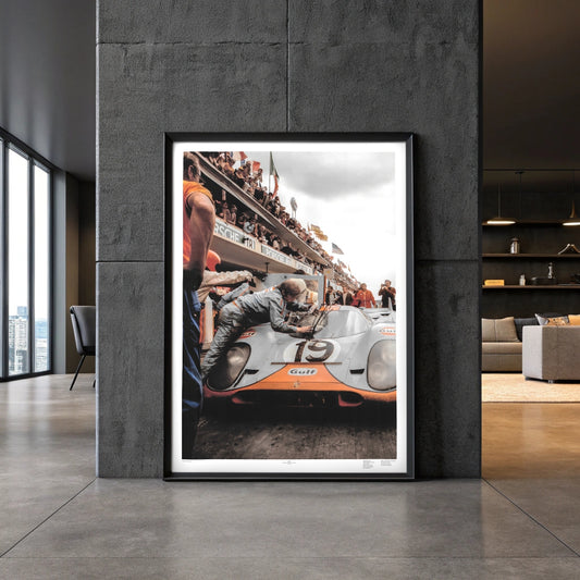 Wall Art Porsche 917K #19 pit stop at Le Mans 1971 motorsport photography print
